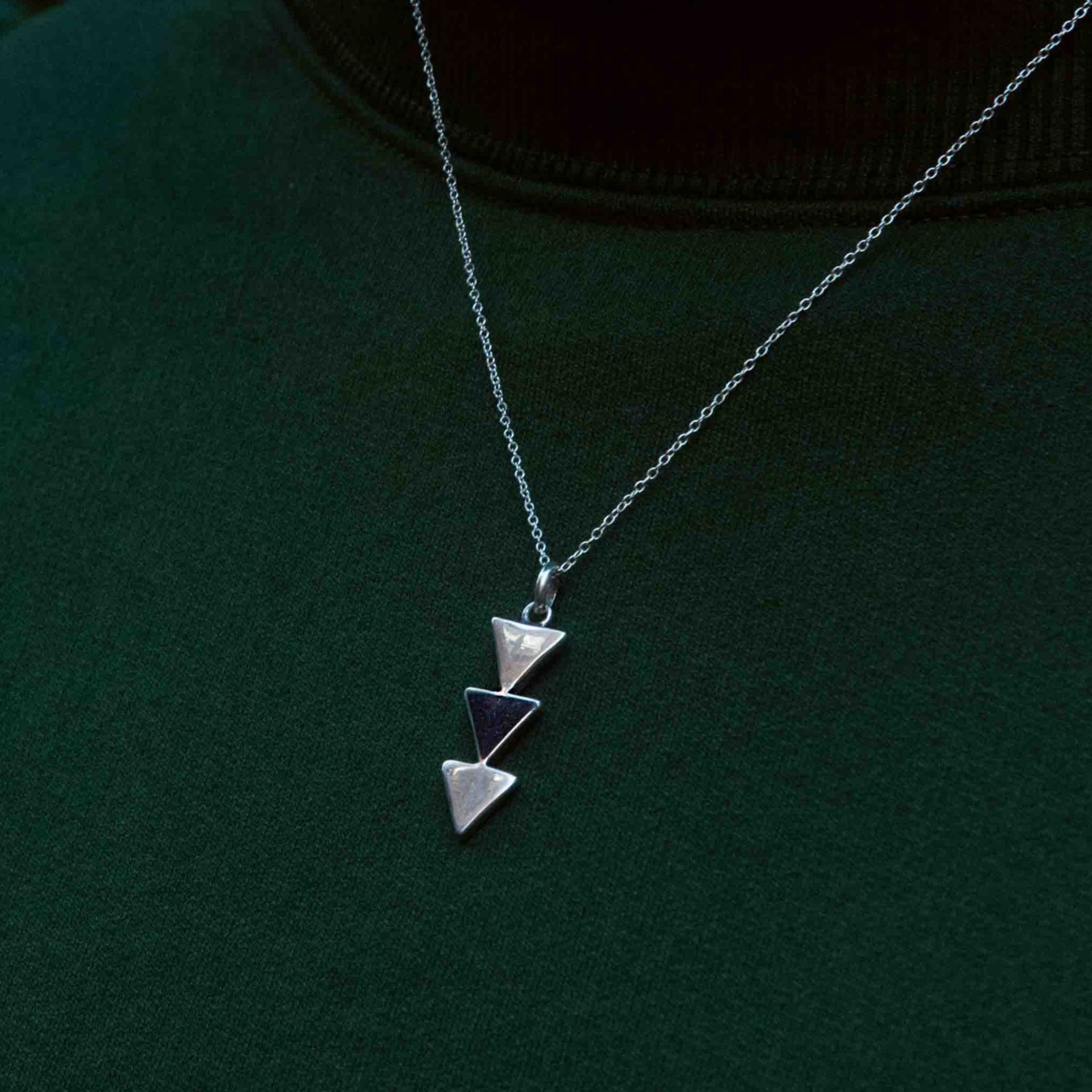 Blue sandstone three triangles Peruvian silver 950 necklace