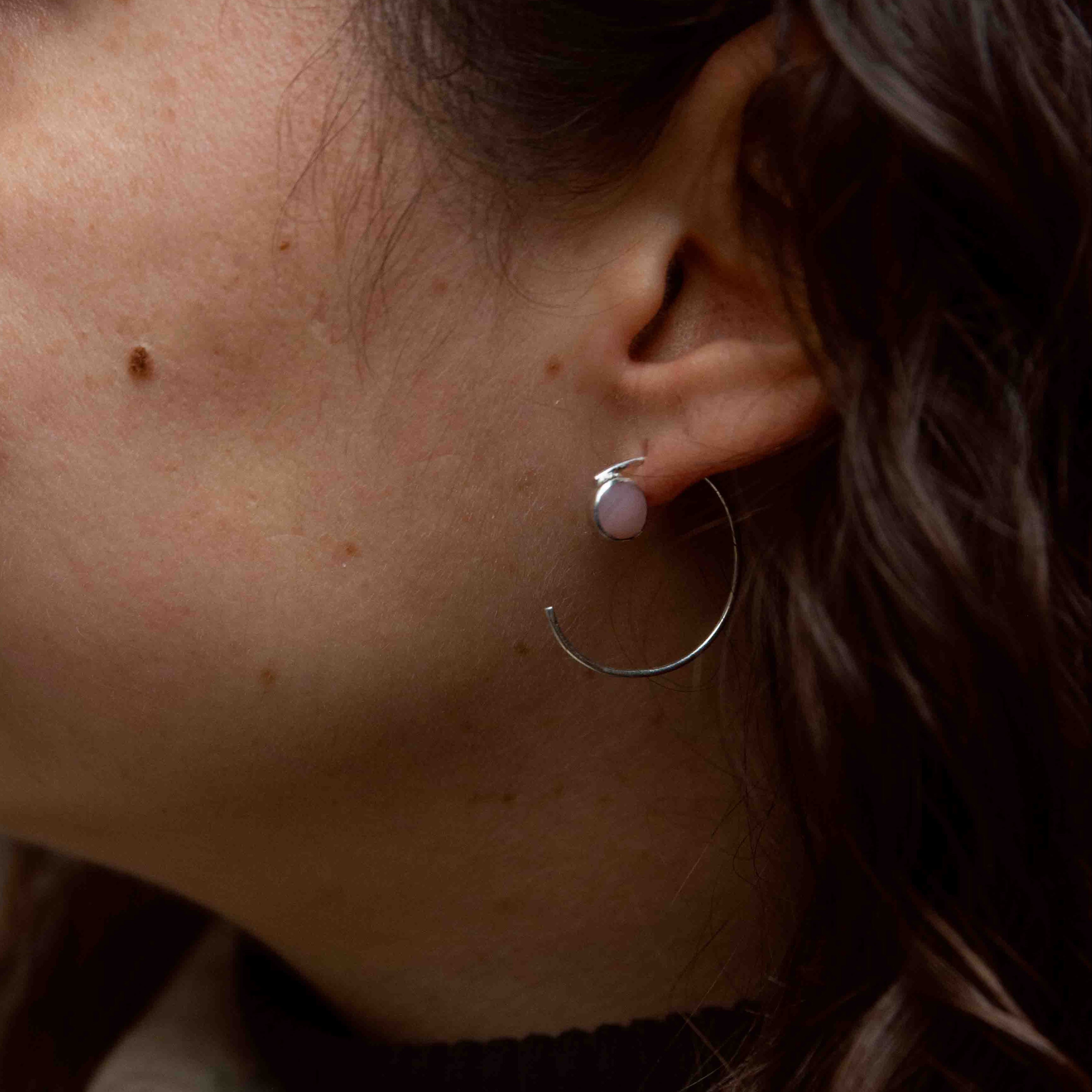 Pink opal and silver 950 open hoops earrings