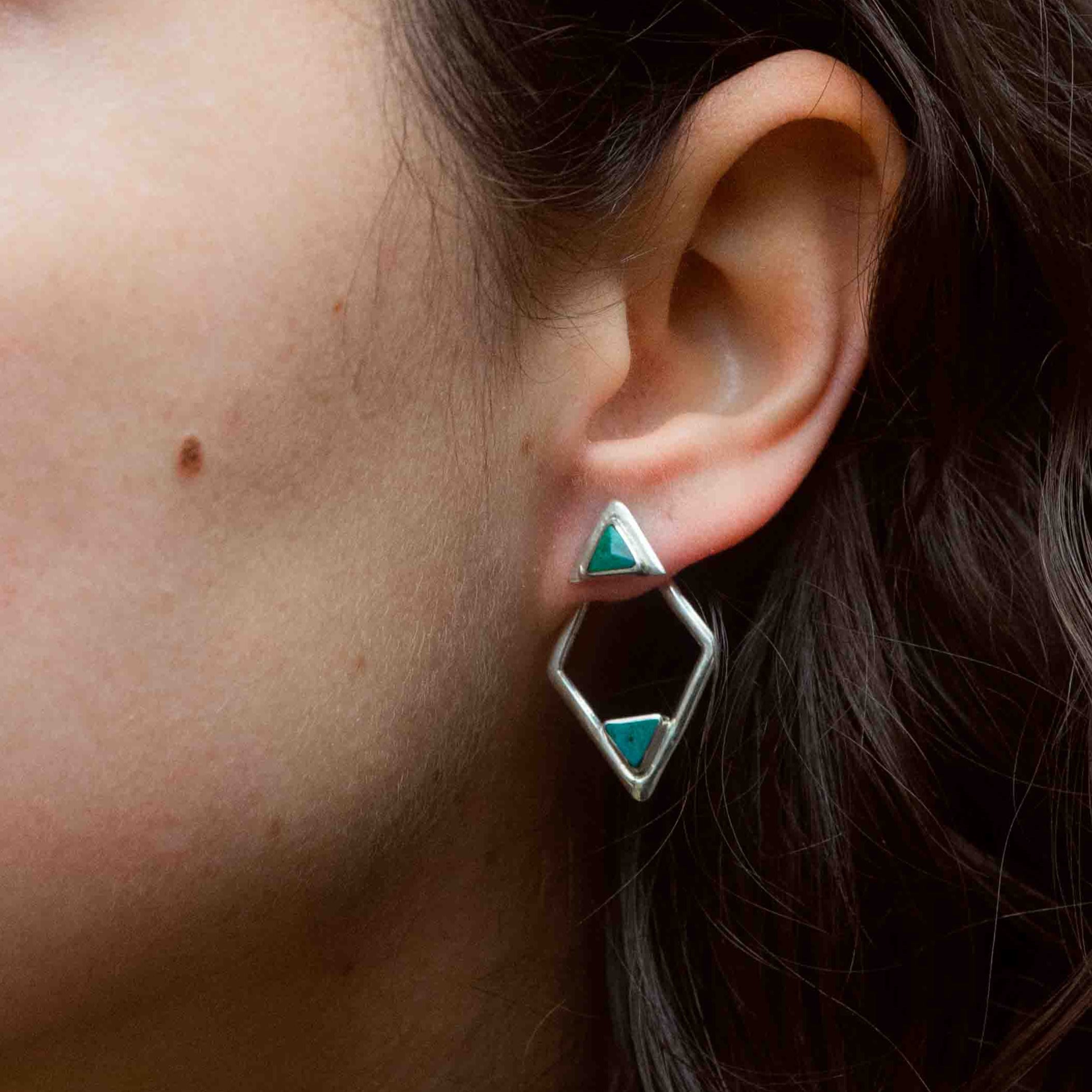 Rhombus silver 950 stud earrings with chrysocolla